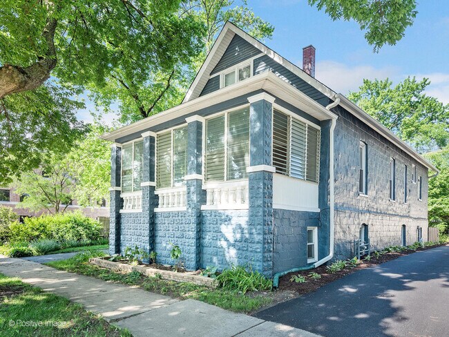 Building Photo - 30 N Waiola Ave