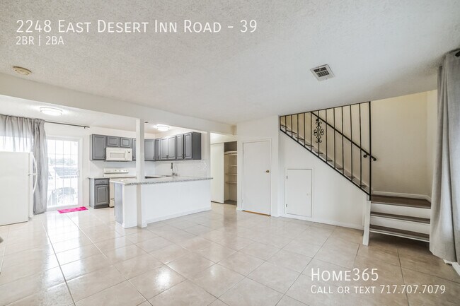 Building Photo - Vibrant Stylish 2-Bed 1.5 Bath Residence a...