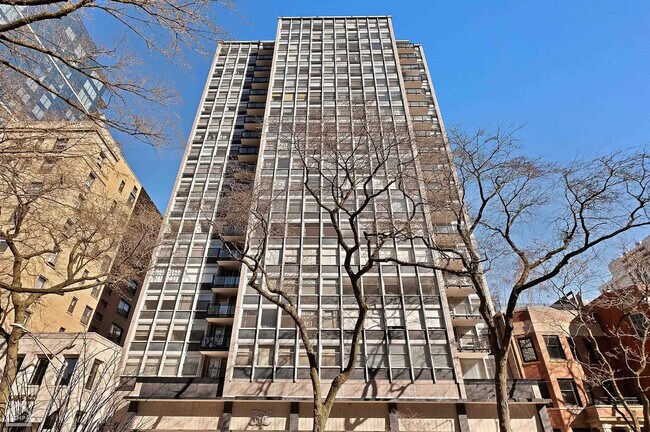 Building Photo - 30 E Elm St