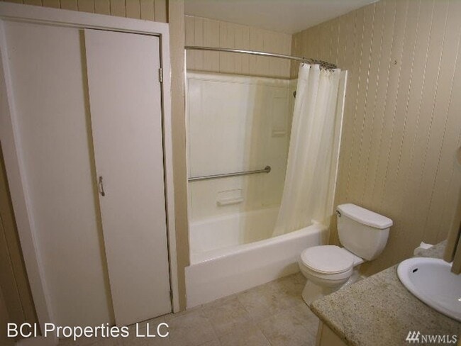 Building Photo - 4 br, 2 bath House - 10424-2nd Ave S