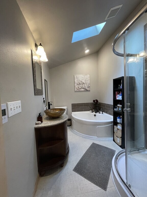 810 Brinsmere Dr, Elm Grove, WI 53122 House Rental in Elm Grove, WI