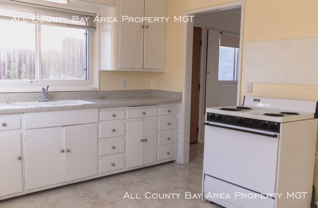 Building Photo - Cute Crockett Gem