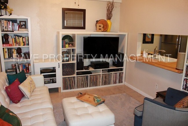 Foto del edificio - 1705 Crossing Pl