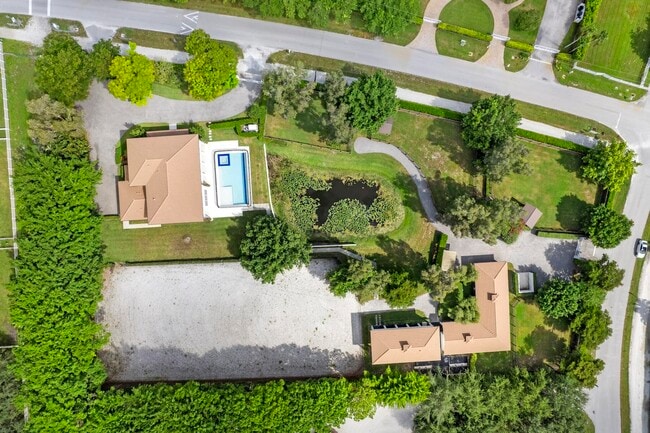 Building Photo - 14492 Equestrian Way