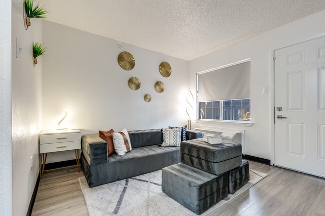 Bright, Open Living Space - The Passages at Rye 1255