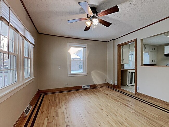 Foto del edificio - 14220 Crosstown Blvd NW