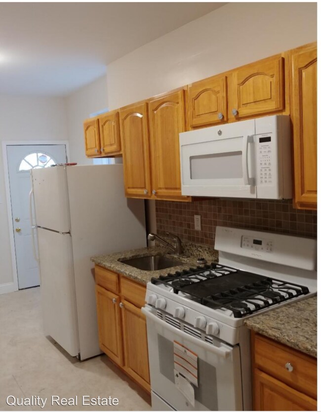 Building Photo - 3 br, 1 bath House - 889 N. 47th Street