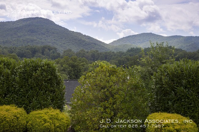 Foto del edificio - Cottages at Livingston Farms