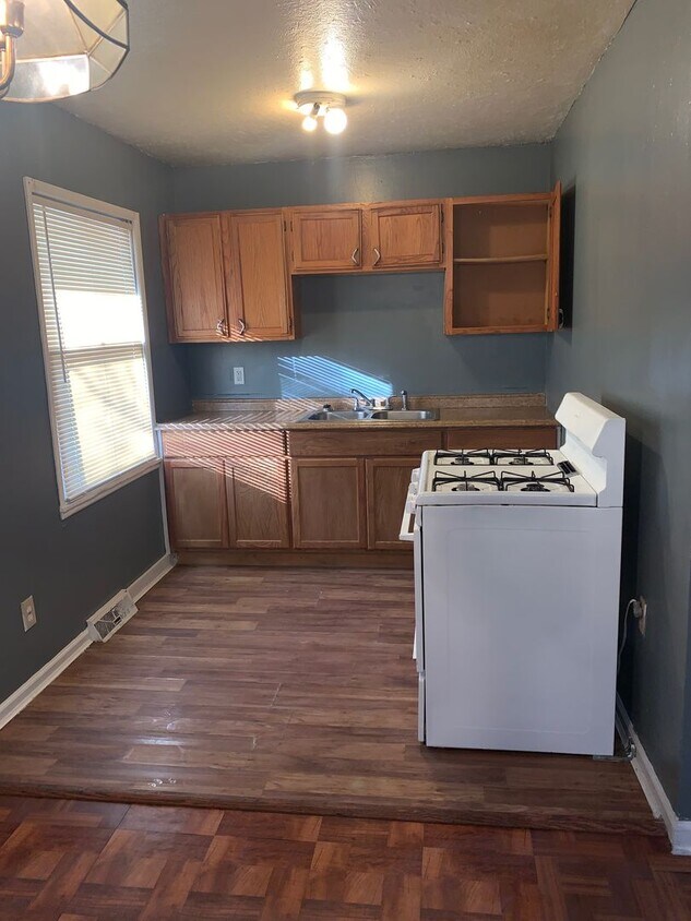 3532 Spruce Ave Kansas City, MO 64128 Alquileres en Kansas City, MO