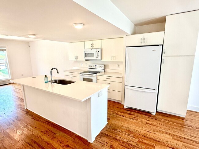 Foto del edificio - 517A Weakley Ave