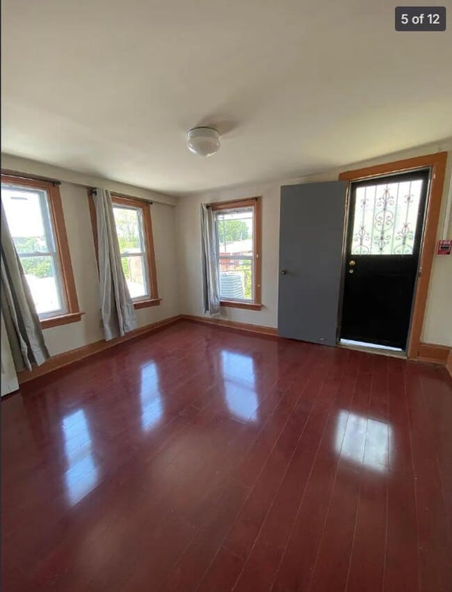 Photo - 5323 Catharine St Apartment