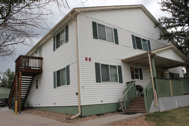 Building Photo - 405 S Sheridan Blvd