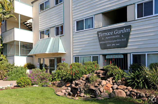 Building Photo - Terrace Garden