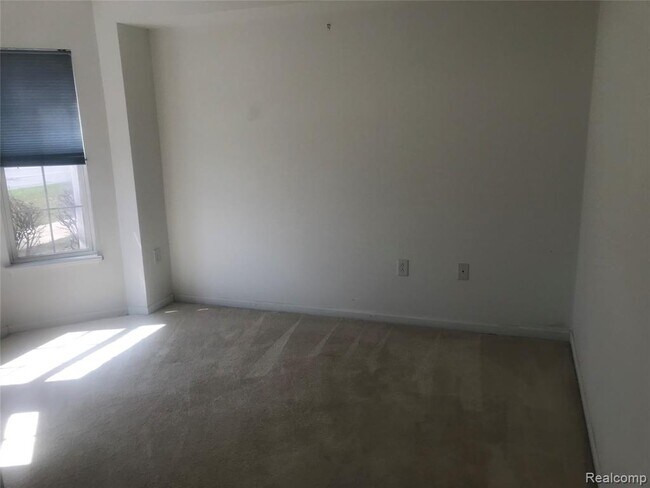 Foto del edificio - 22660 Goddard Rd
