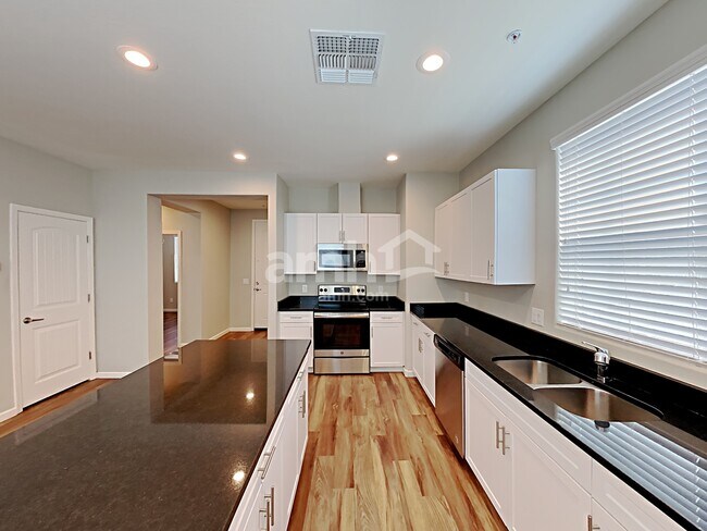 Foto del edificio - 20705 W Maiden Lane