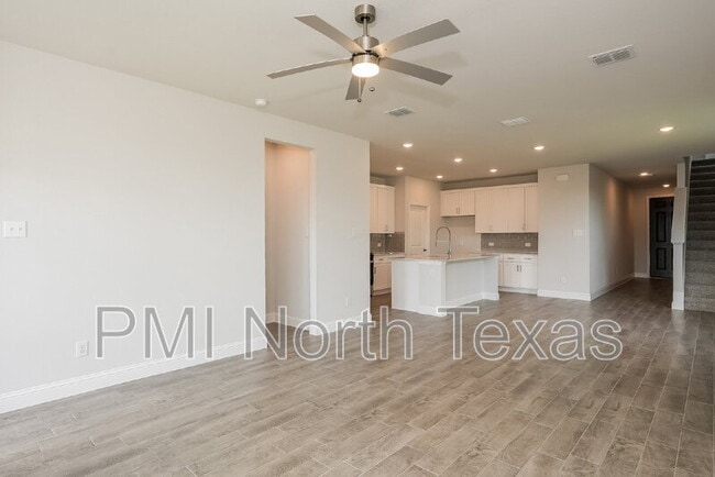 Building Photo - 532 Chianti Dr