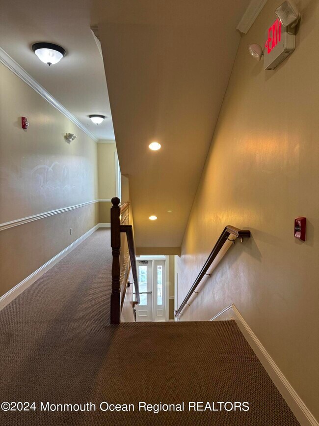 624 Sloan Ct Unit 624, Matawan, NJ 07747 Condo for Rent in Matawan