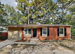 Building Photo - 829 Bonneville Terrace NW