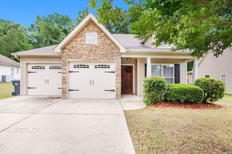 144 Rossburg Dr, Calera, AL 35040 House Rental in Calera, AL