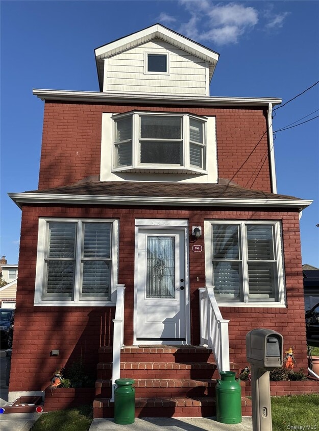 Primary Photo - 536 N 6th St