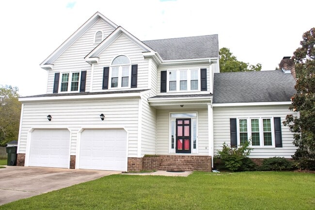 Building Photo - 4400 Dewfield Dr N