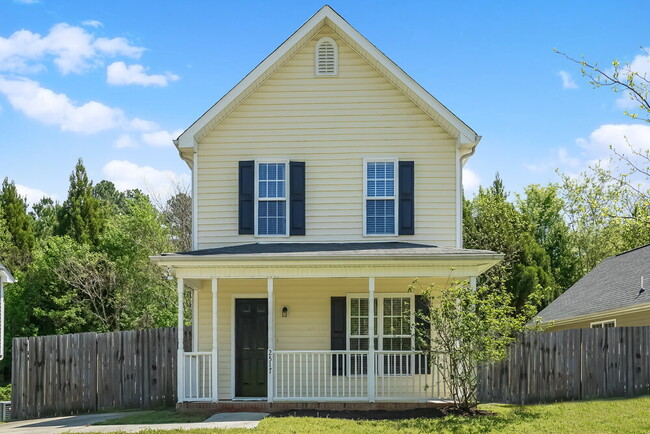 Building Photo - 2517 Dandridge Dr