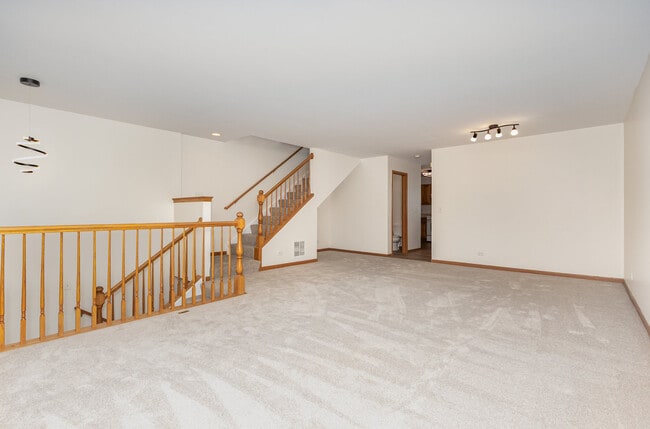 Building Photo - 14610 Patriot Square Dr W