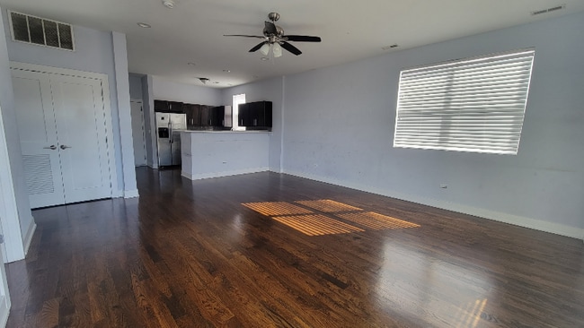 Photo - 504 S Oakley Blvd Apartment