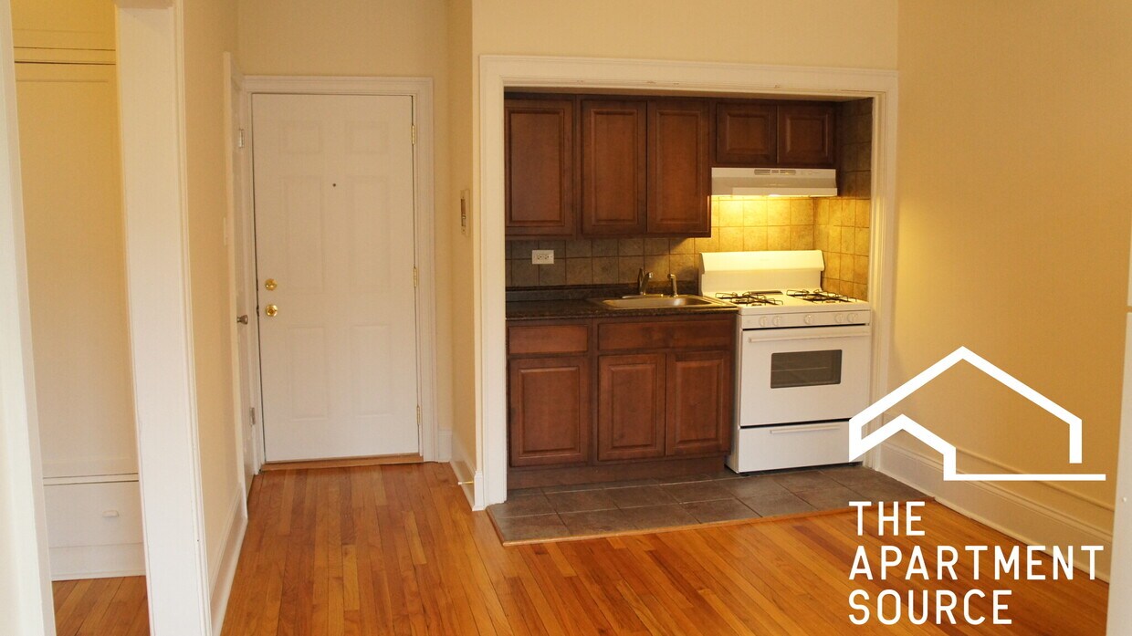 Primary Photo - 2737 N Spaulding Ave