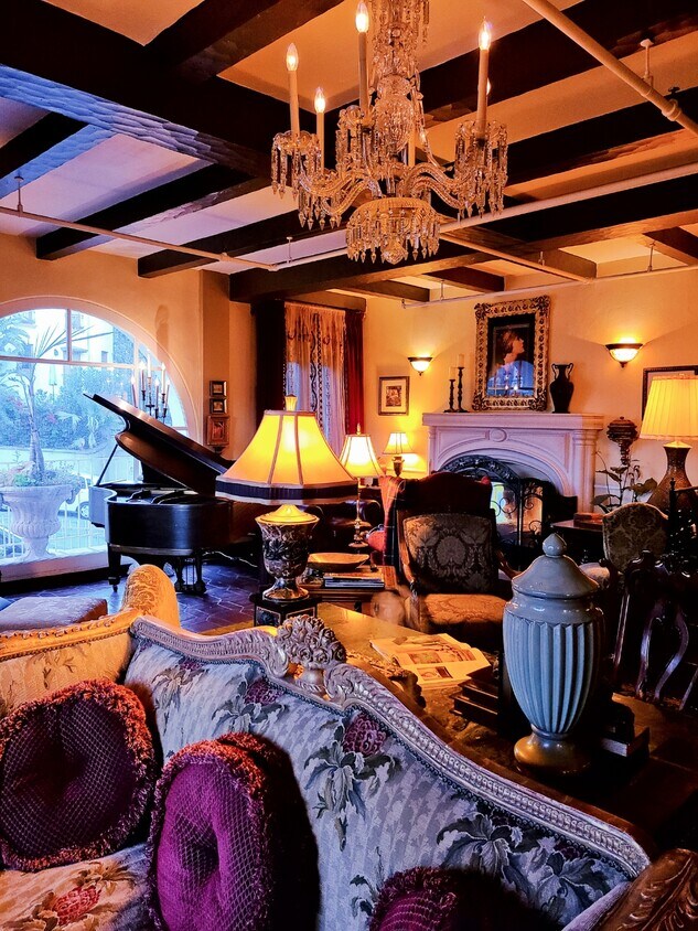 Chateau Alto Nido Apartments Los Angeles, CA