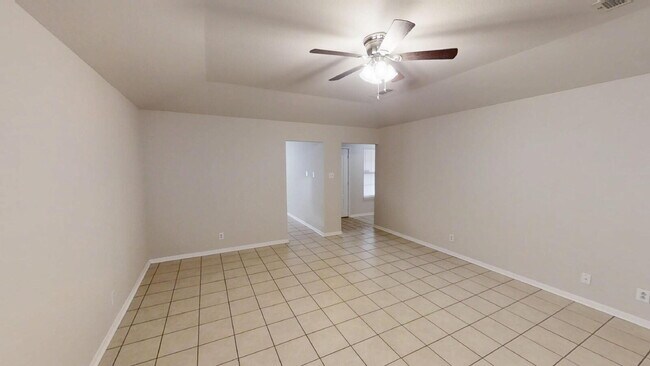 Foto del edificio - Step into comfort and style with this beautiful 3-bedroom home!