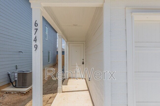 Building Photo - 6749 Marble Rdg