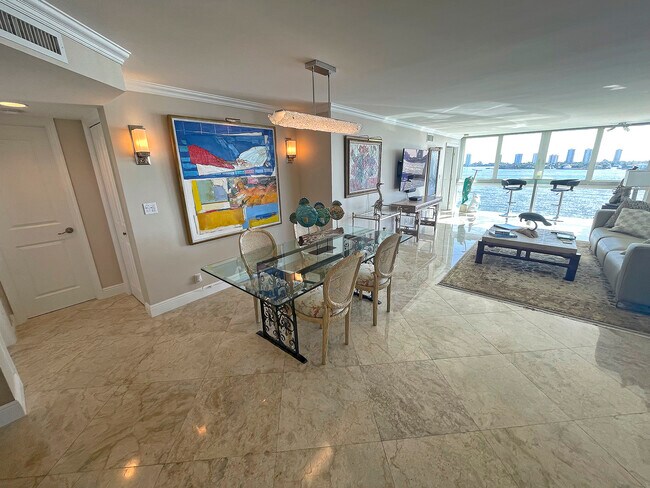 Foto del edificio - 301 Lake Shore Dr