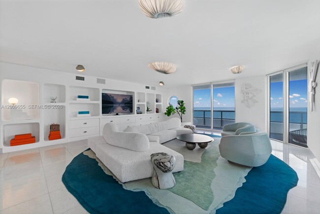 Foto del edificio - 5801 Collins Ave