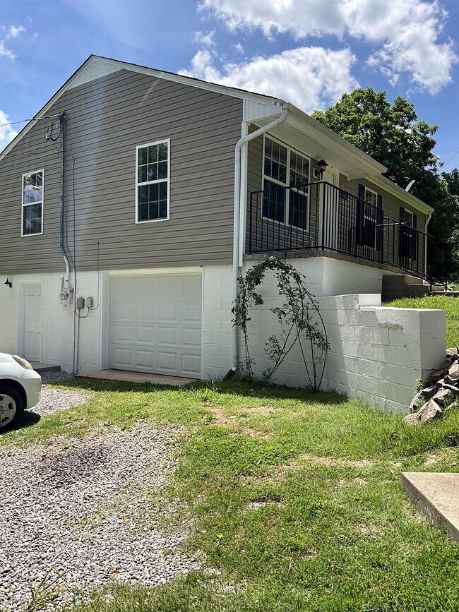 Building Photo - 2686 Palmyra Rd