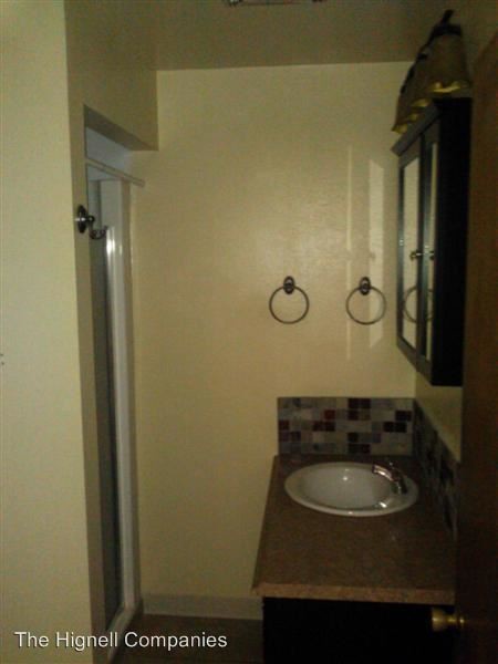 Building Photo - 681 Terrace Dr