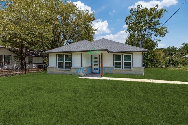 Photo - 13329 Lenosa Ln House