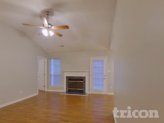 Foto del edificio - 8523 Lockerbie Ln