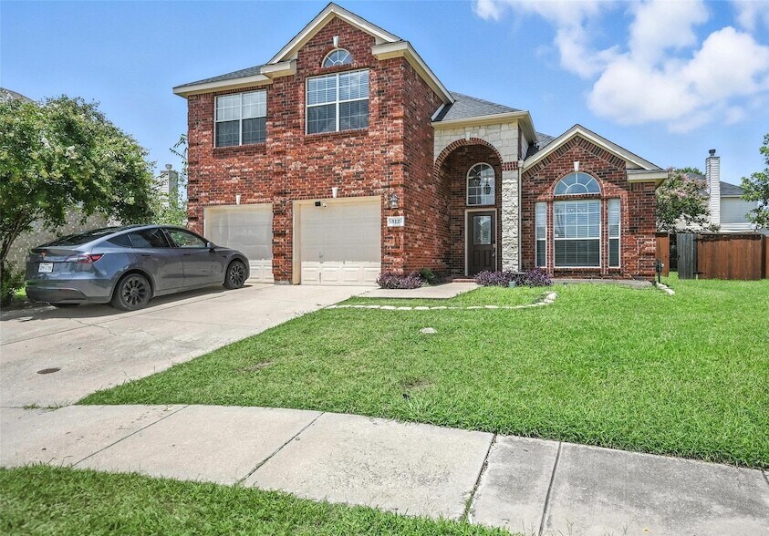 Foto principal - 312 Larkspur Ct