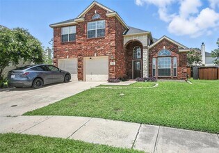Building Photo - 312 Larkspur Ct
