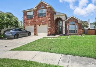 Building Photo - 312 Larkspur Ct