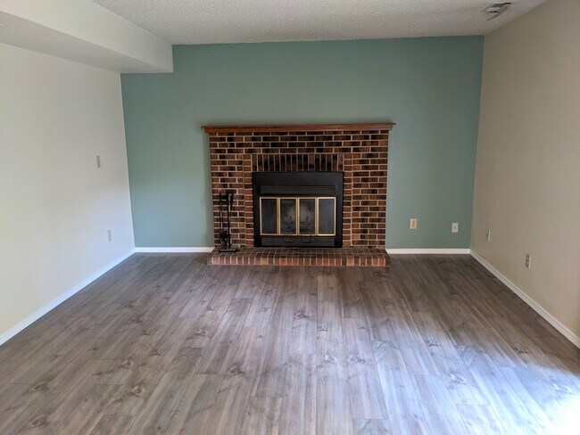 Foto del edificio - 6220 Pemberton Way