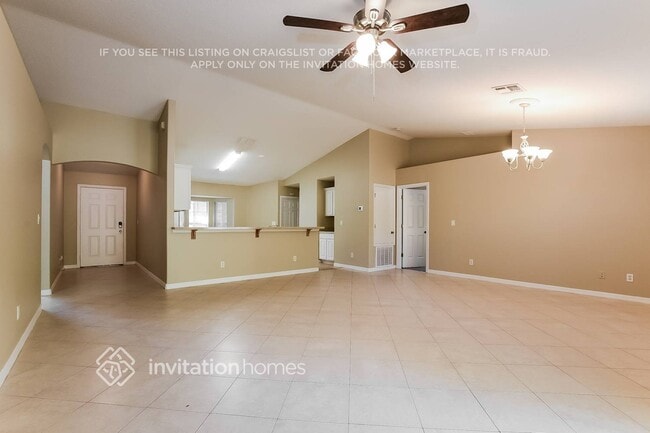 Building Photo - 11609 Lake Dr