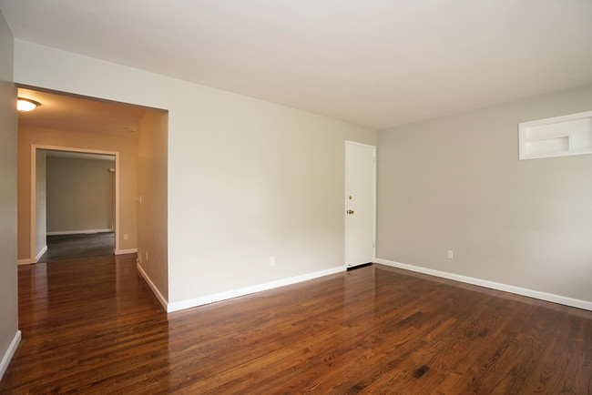 Foto del edificio - 9279 Coogan Dr