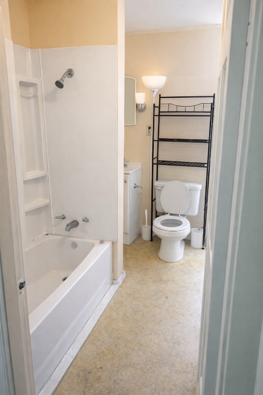 Building Photo - 57 Broad St