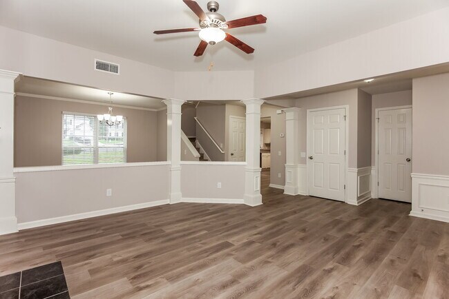 Building Photo - 7350 Balancing Rock Ct