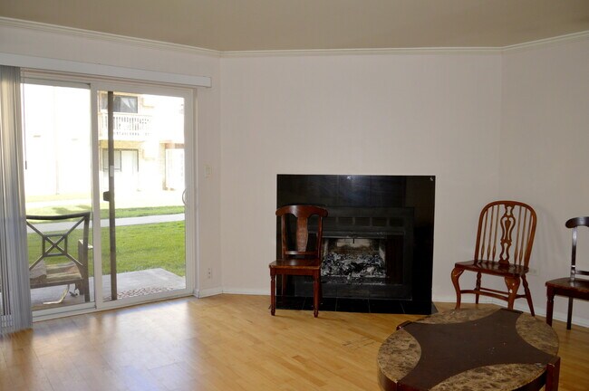 Foto del edificio - 423 E Osage Ln