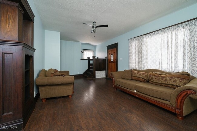 Building Photo - 765 E Buchtel Ave