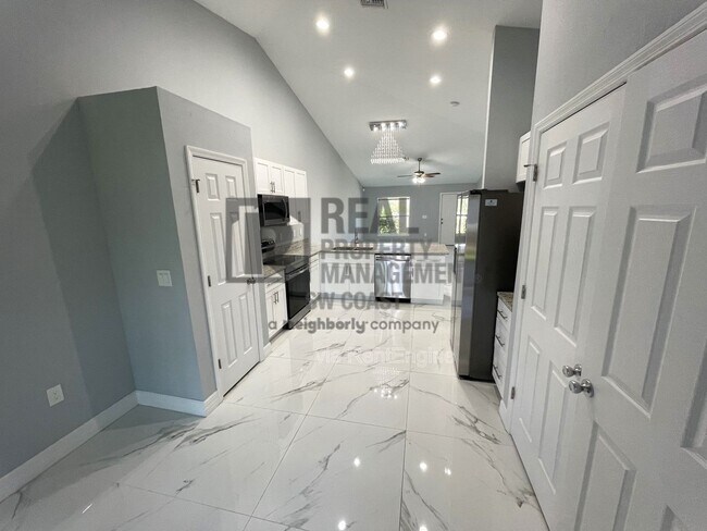 Foto del edificio - 5349 29th St SW