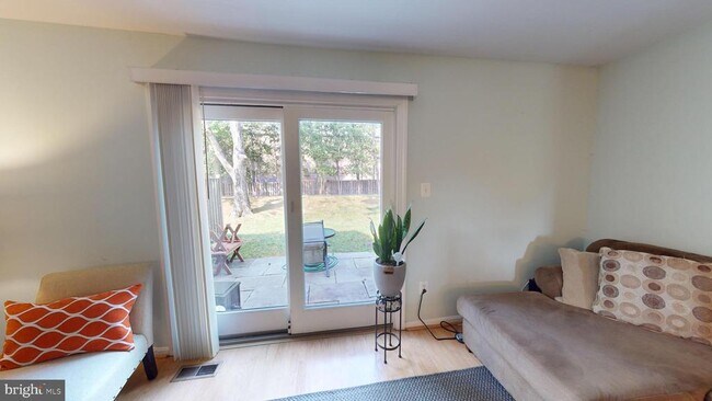 Foto del edificio - 6430 Birch Leaf Ct